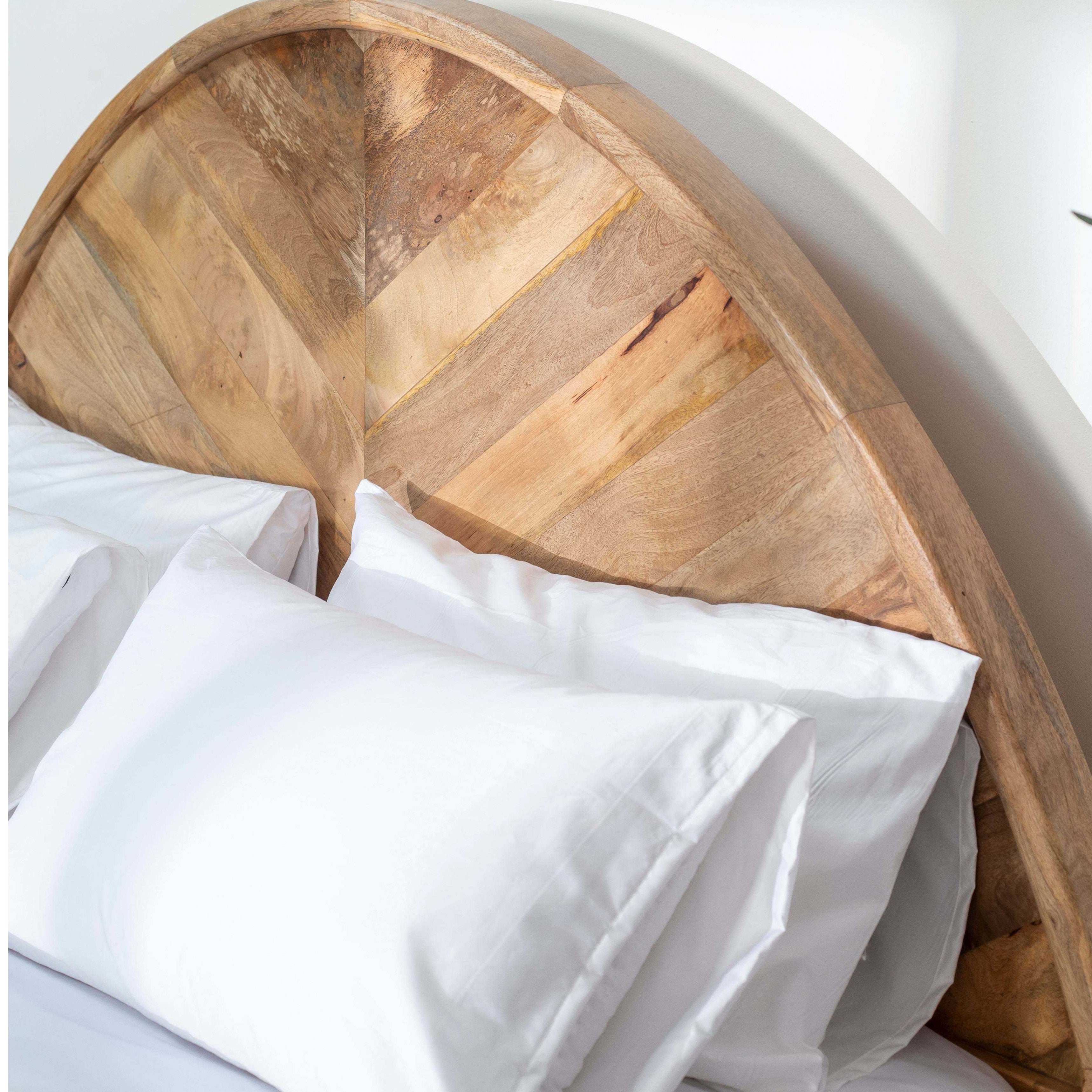 Säng i massivt mangoträ